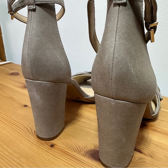 Vince Camuto | Nude Suede Block Heel Sandals | Ankle Strap Bow Heels Size 9.5 - Picture 5 of 9